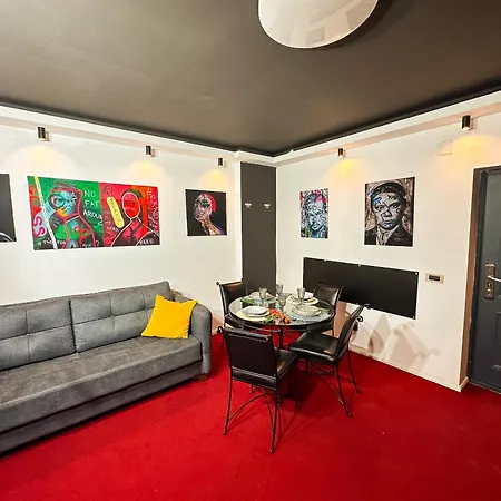 Courtyard Premium