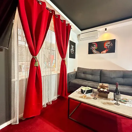 Courtyard Premium *