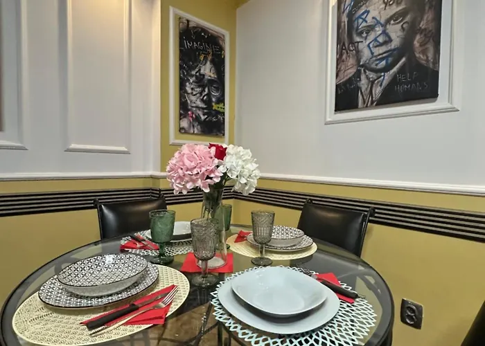 Courtyard Premium شقة كرايوفا