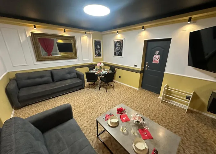 Courtyard Premium شقة *