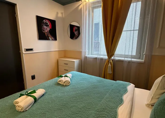 شقة Courtyard Premium